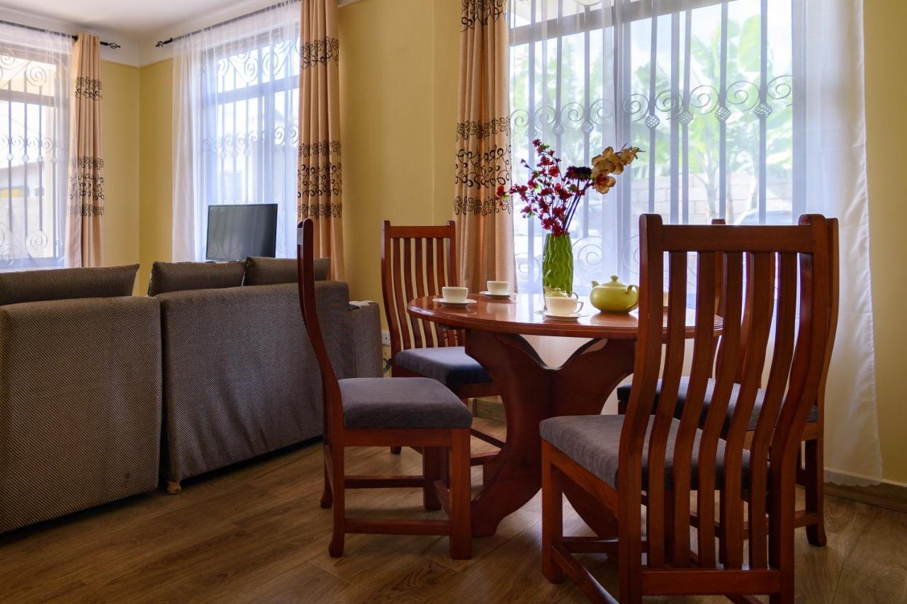 Rayan Apartments & Safaris アルーシャ エクステリア 写真